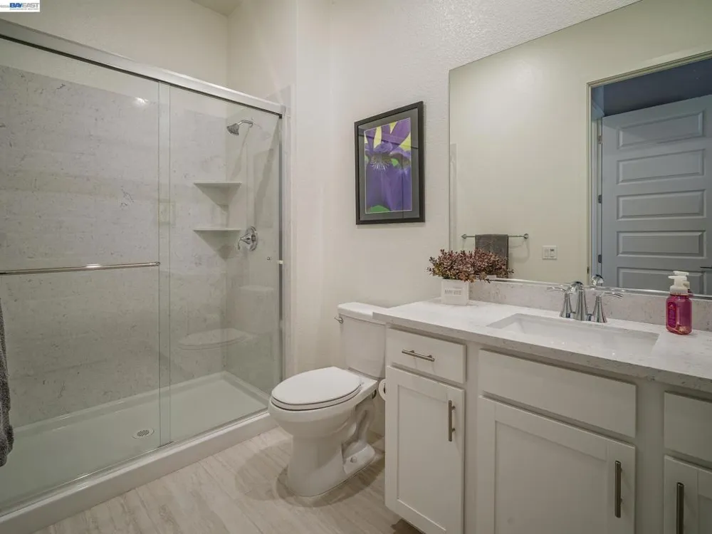 3001 Compass Ln Roseville, CA 95747