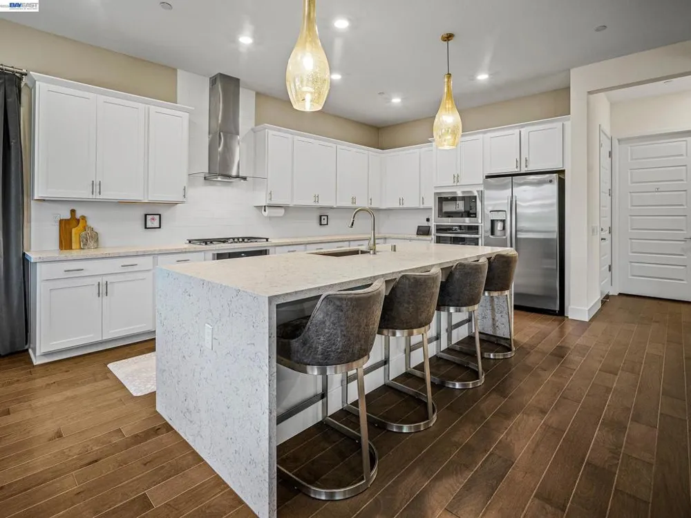 3001 Compass Ln Roseville, CA 95747