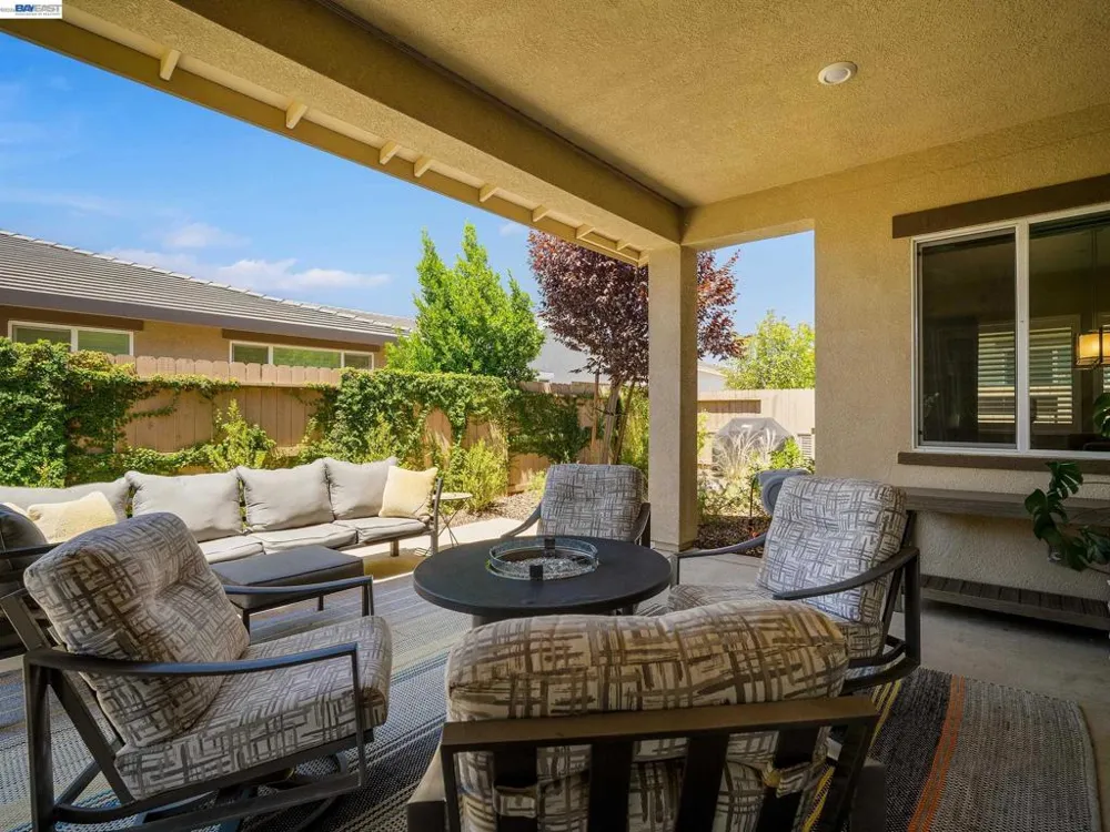 3001 Compass Ln Roseville, CA 95747