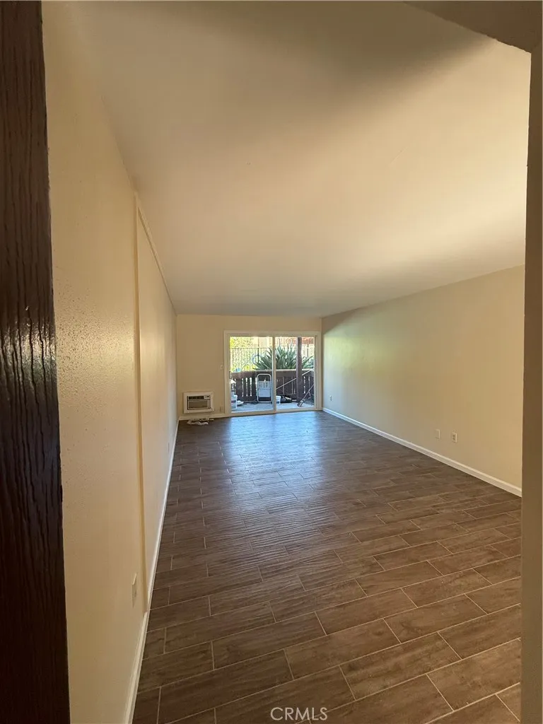 1000 W Macarthur Santa Ana, CA 92707
