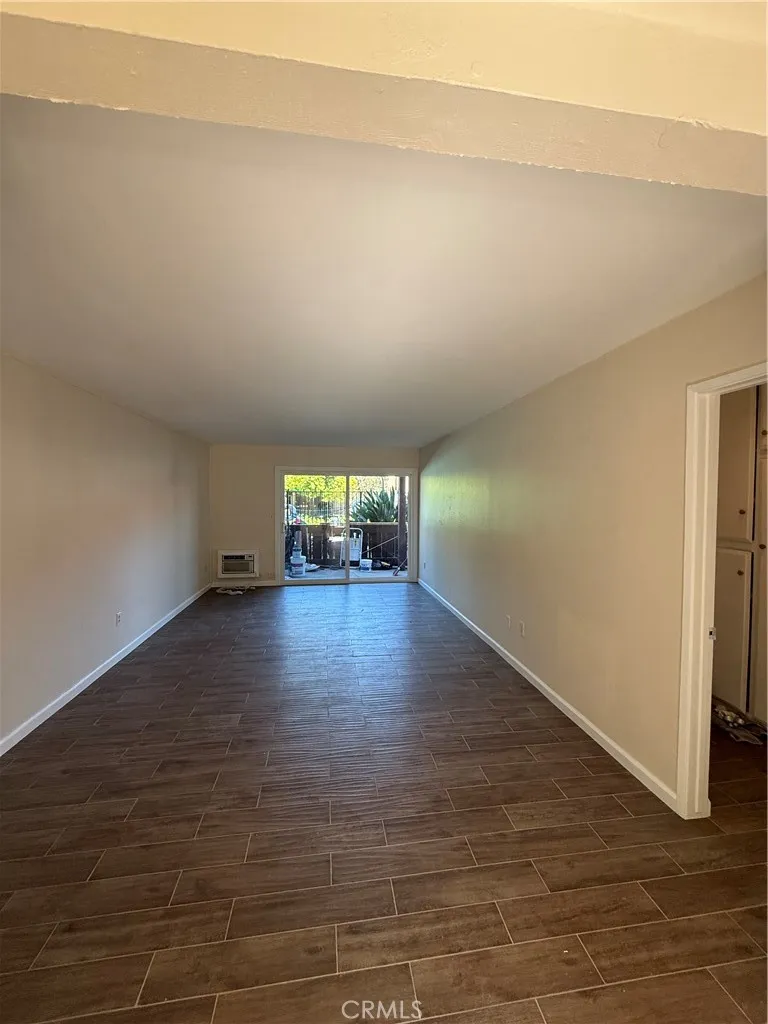 1000 W Macarthur Santa Ana, CA 92707