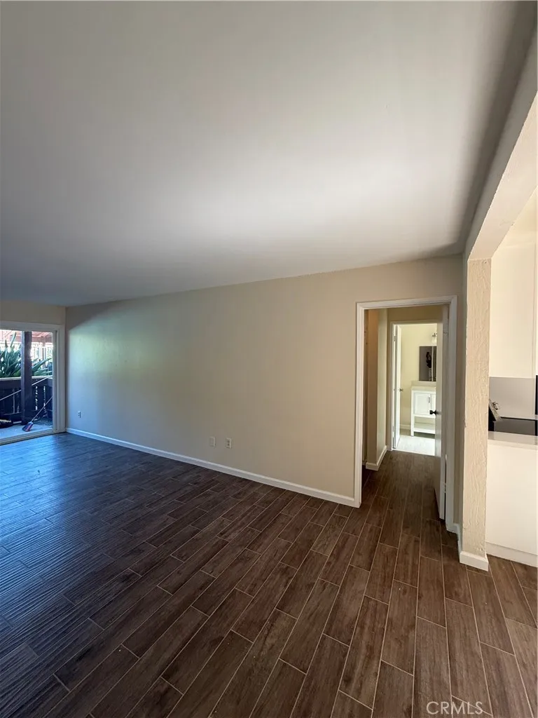 1000 W Macarthur Santa Ana, CA 92707