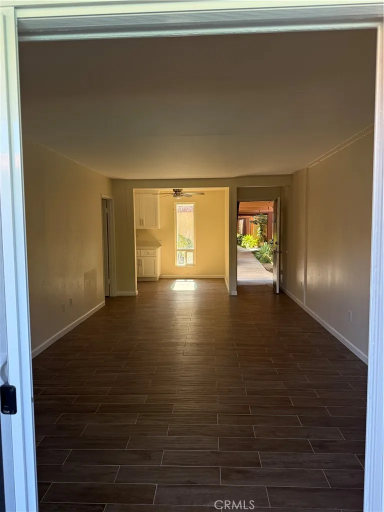 1000 W Macarthur Santa Ana, CA 92707