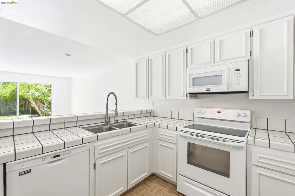 2231 Heathrow Pl San Leandro, CA 94577