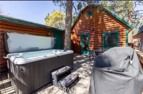 437 Victoria Lane Sugarloaf, CA 92386