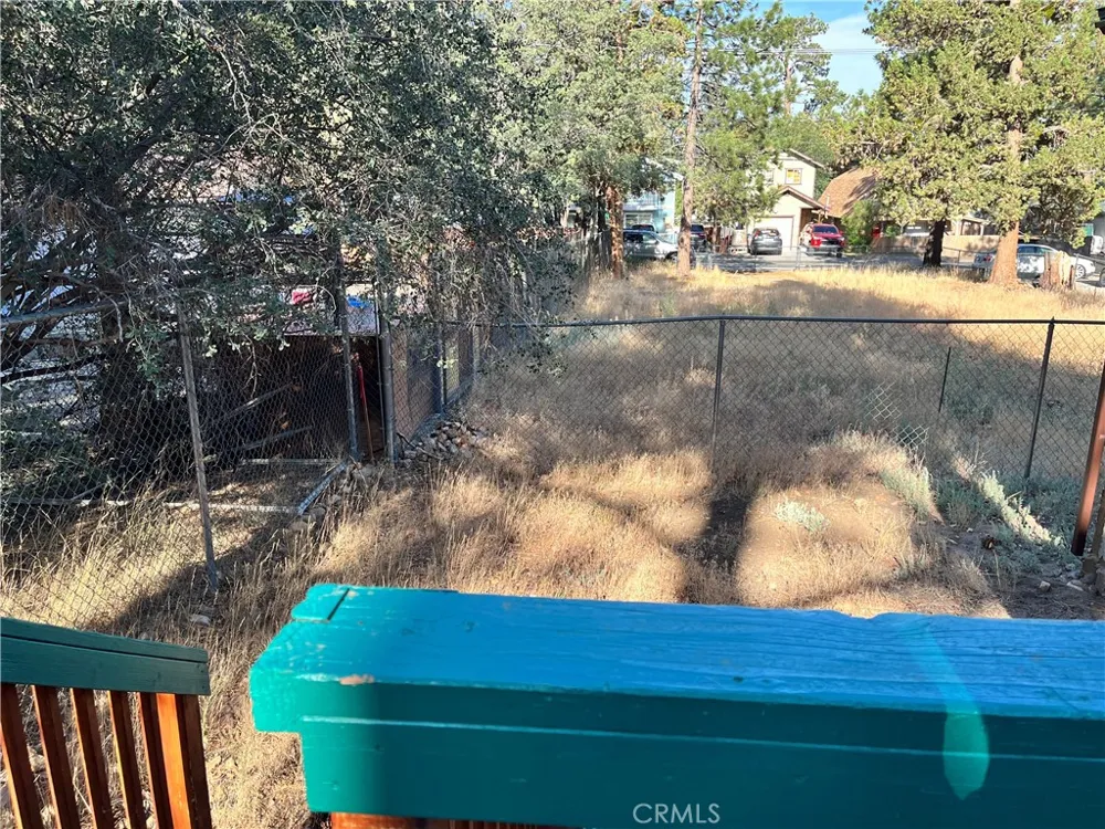 437 Victoria Lane Sugarloaf, CA 92386
