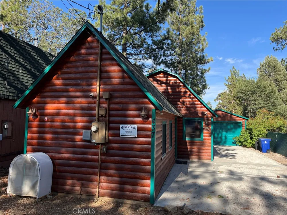 437 Victoria Lane Sugarloaf, CA 92386