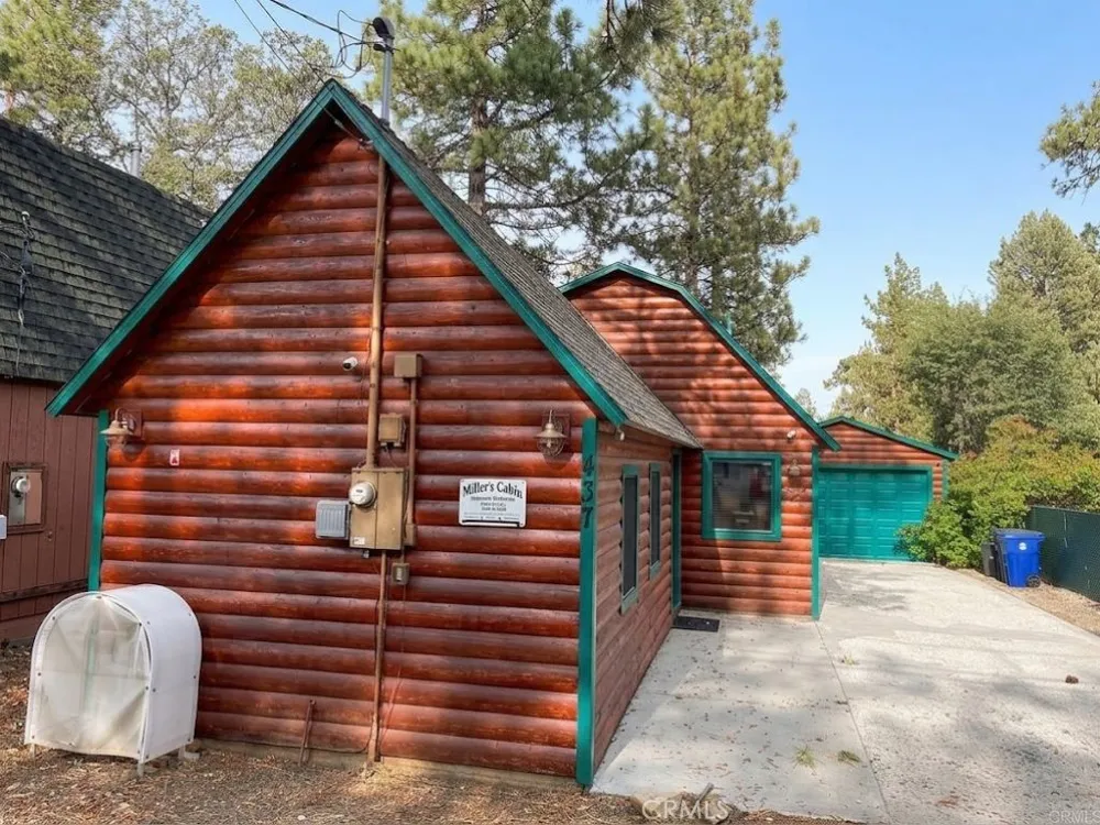 437 Victoria Lane Sugarloaf, CA 92386