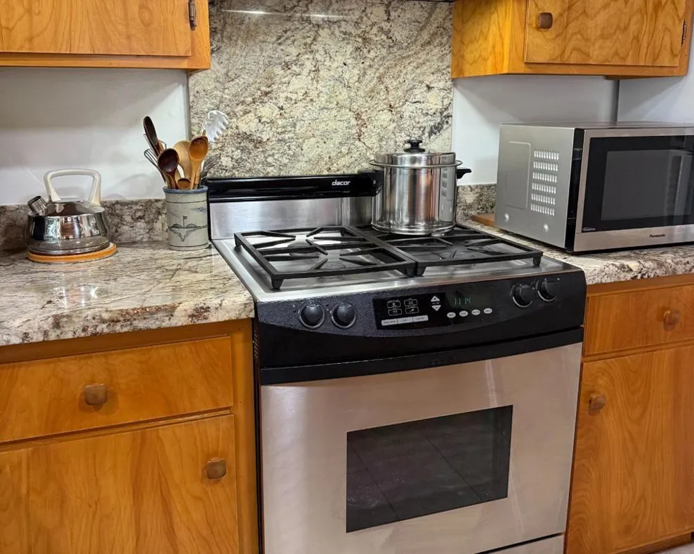 2624 Indian Rock Road Dorrington, CA 95223