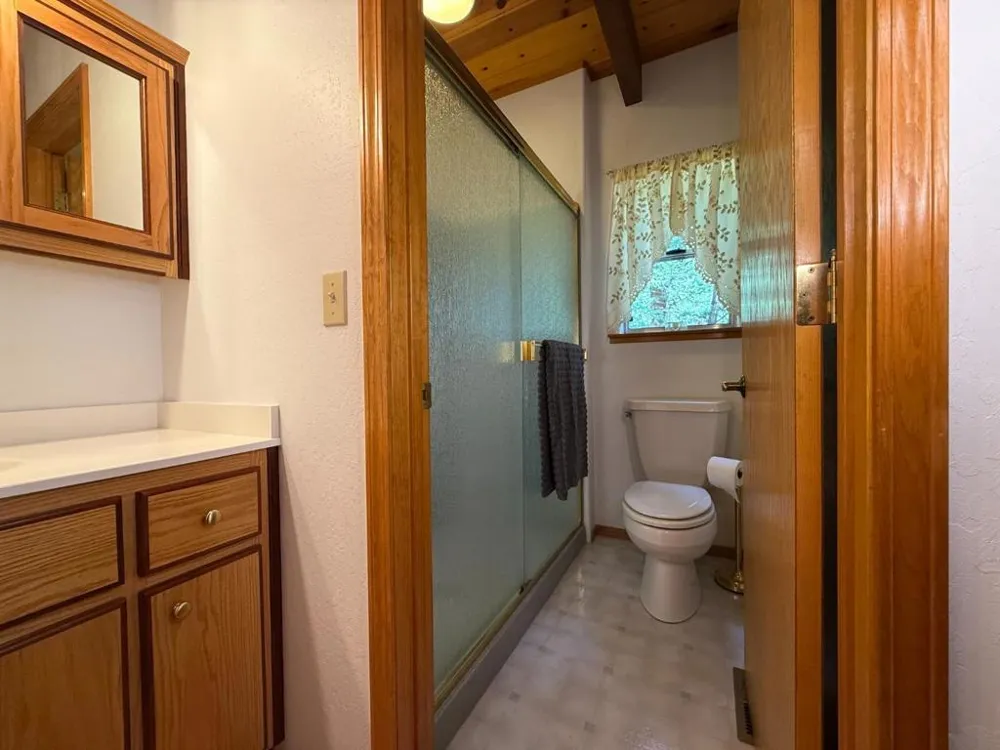 2624 Indian Rock Road Dorrington, CA 95223