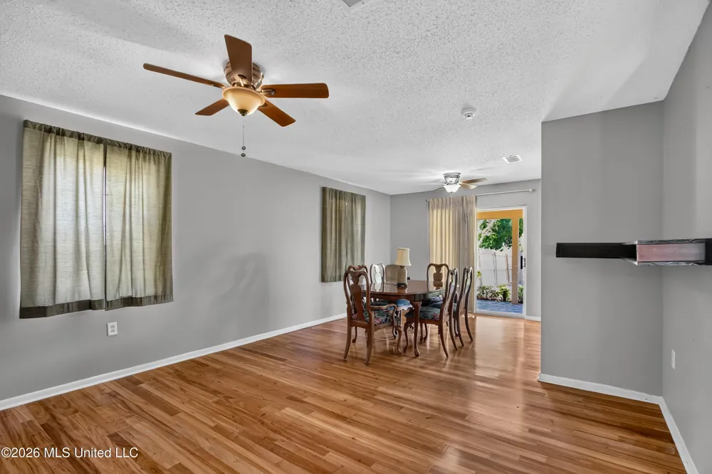 5570 E Diamondhead Drive Diamondhead, MS 39525