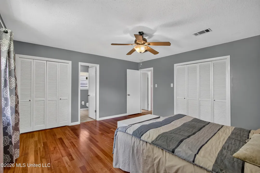 5570 E Diamondhead Drive Diamondhead, MS 39525
