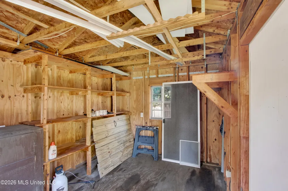 5570 E Diamondhead Drive Diamondhead, MS 39525
