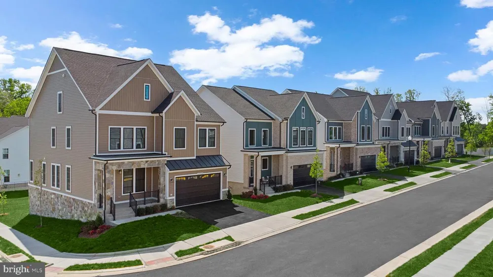 1 PRESTON FALLS WAY #SAMSON 36-F2 Brambleton, VA 20148