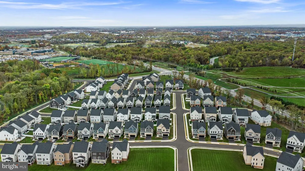 1 PRESTON FALLS WAY #SAMSON 36-F2 Brambleton, VA 20148
