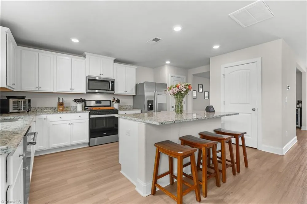 310 Mcclellan Trail Mebane, NC 27302
