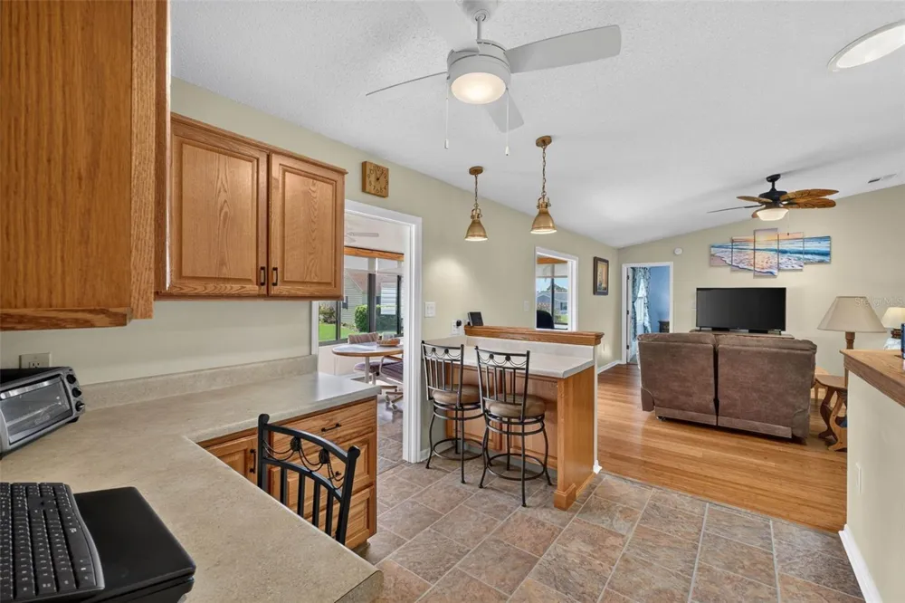 6031 SANDERLING DRIVE Lakeland, FL 33809