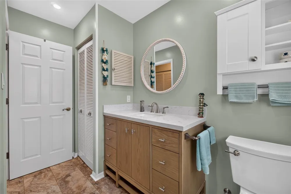 6031 SANDERLING DRIVE Lakeland, FL 33809