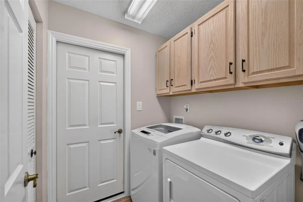 6031 SANDERLING DRIVE Lakeland, FL 33809