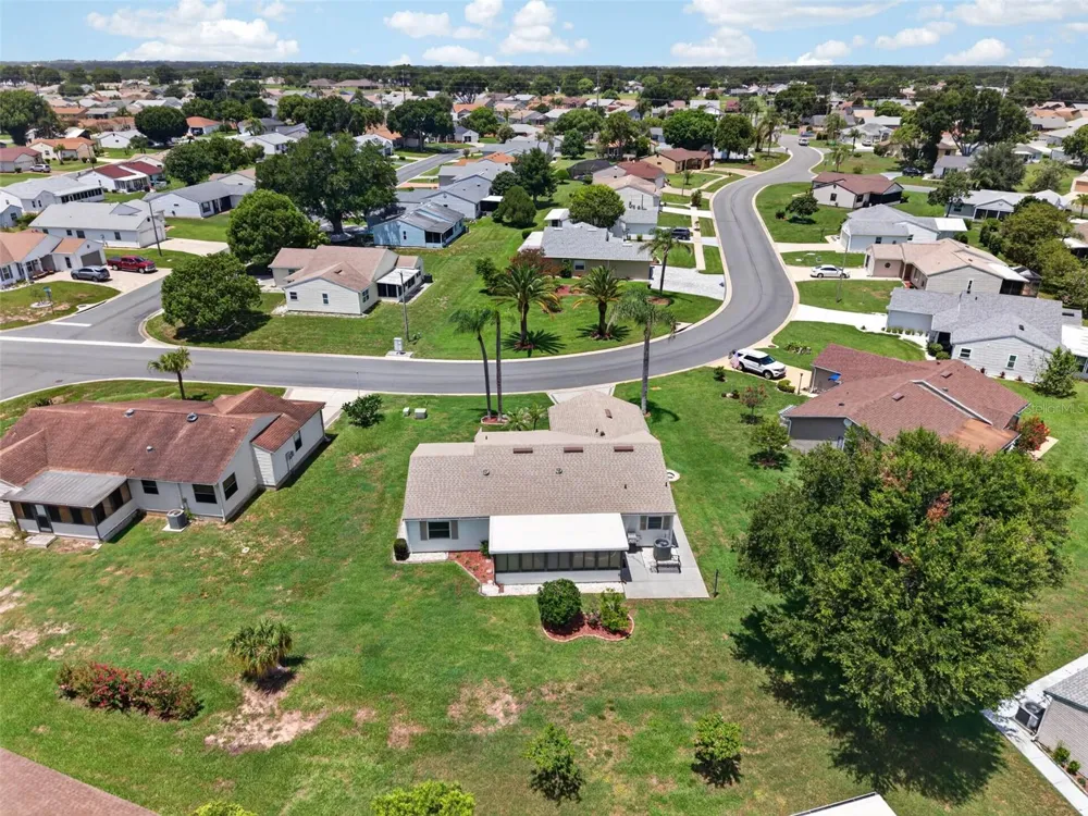 6031 SANDERLING DRIVE Lakeland, FL 33809