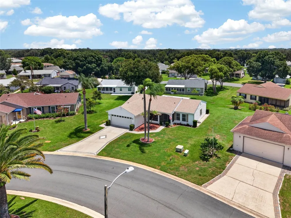 6031 SANDERLING DRIVE Lakeland, FL 33809