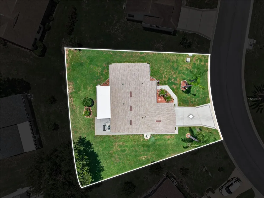 6031 SANDERLING DRIVE Lakeland, FL 33809
