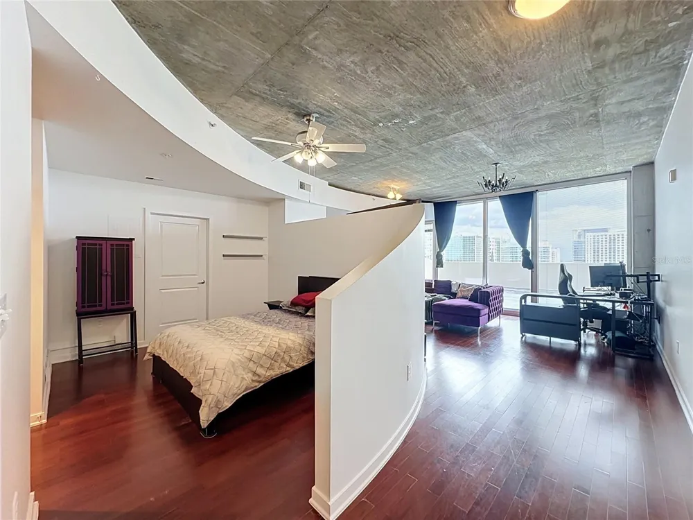 155 S COURT AVENUE #1009 Orlando, FL 32801