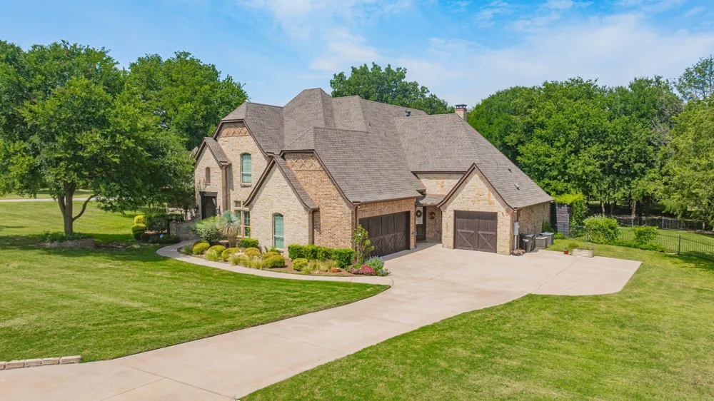 101 Western Breeze Drive Fort Worth, TX 76126
