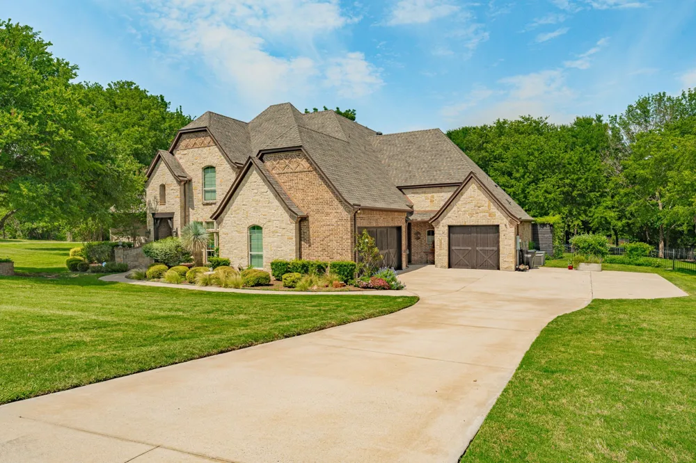 101 Western Breeze Drive Fort Worth, TX 76126