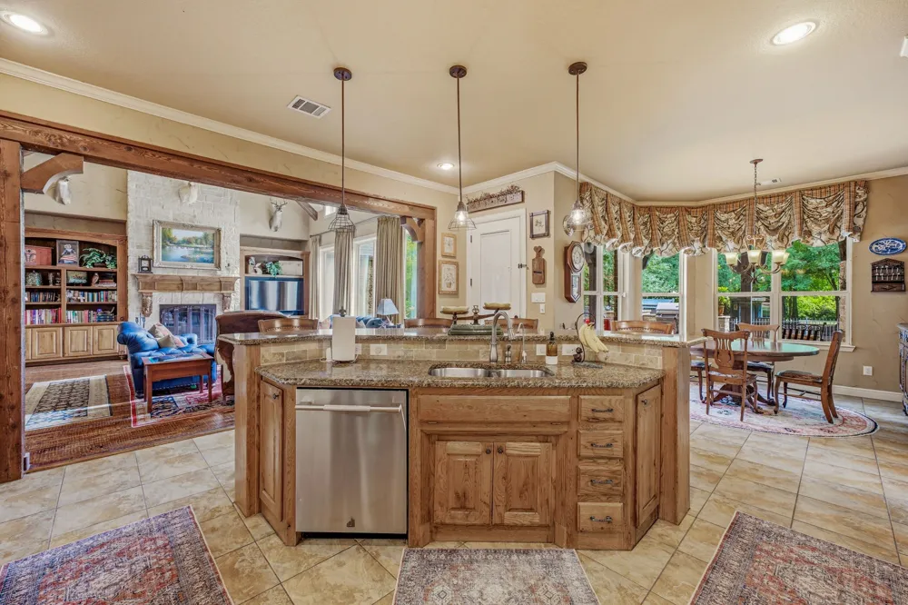 101 Western Breeze Drive Fort Worth, TX 76126
