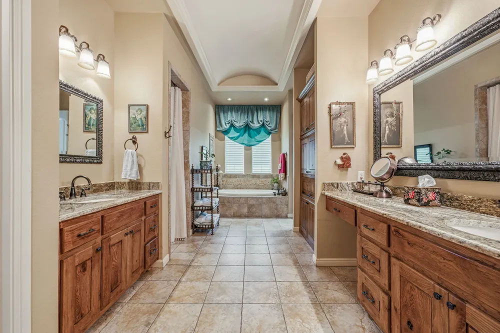 101 Western Breeze Drive Fort Worth, TX 76126