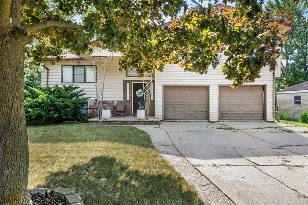 426 Cameron Avenue Pontiac, MI 48342