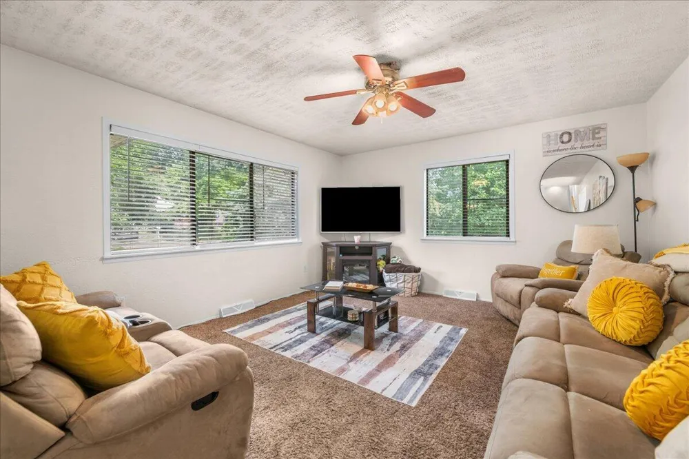 426 Cameron Avenue Pontiac, MI 48342