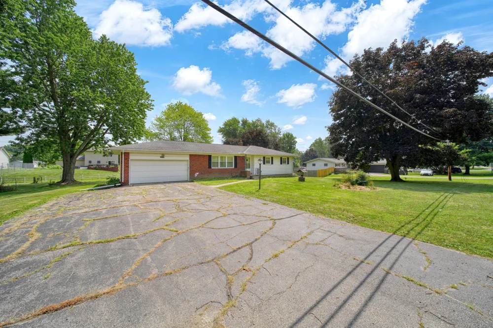 3295 Bent Oak Highway Adrian, MI 49221
