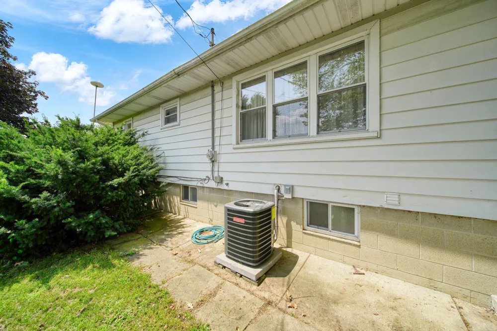3295 Bent Oak Highway Adrian, MI 49221