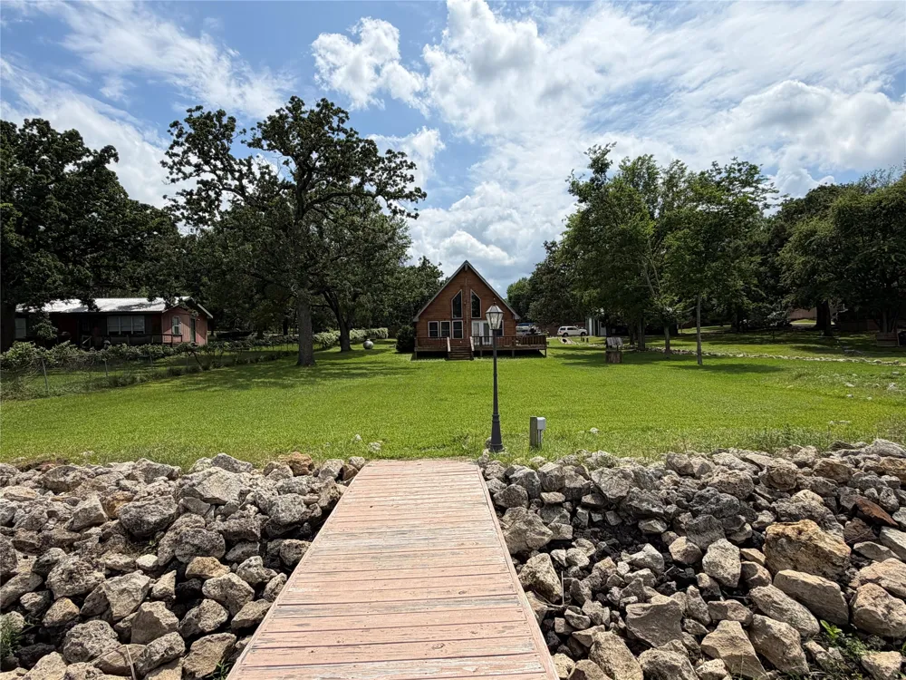 587 Lcr 779 Groesbeck, TX 76642