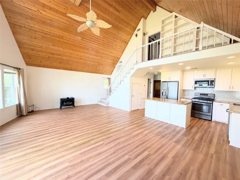 587 Lcr 779 Groesbeck, TX 76642