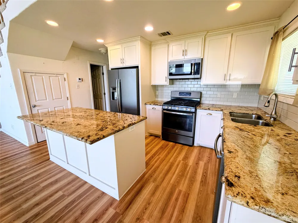 587 Lcr 779 Groesbeck, TX 76642