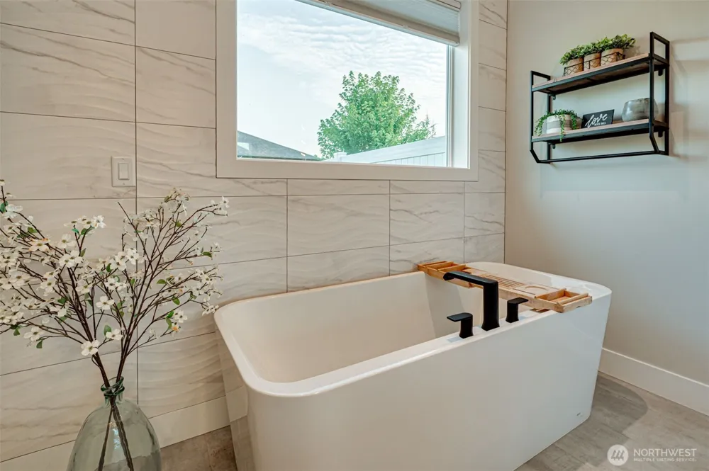 175 Annabelle Street Castle Rock, WA 98611