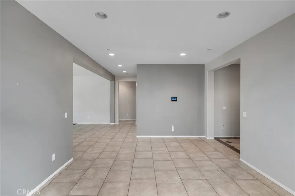 14262 Vincent Adelanto, CA 92301