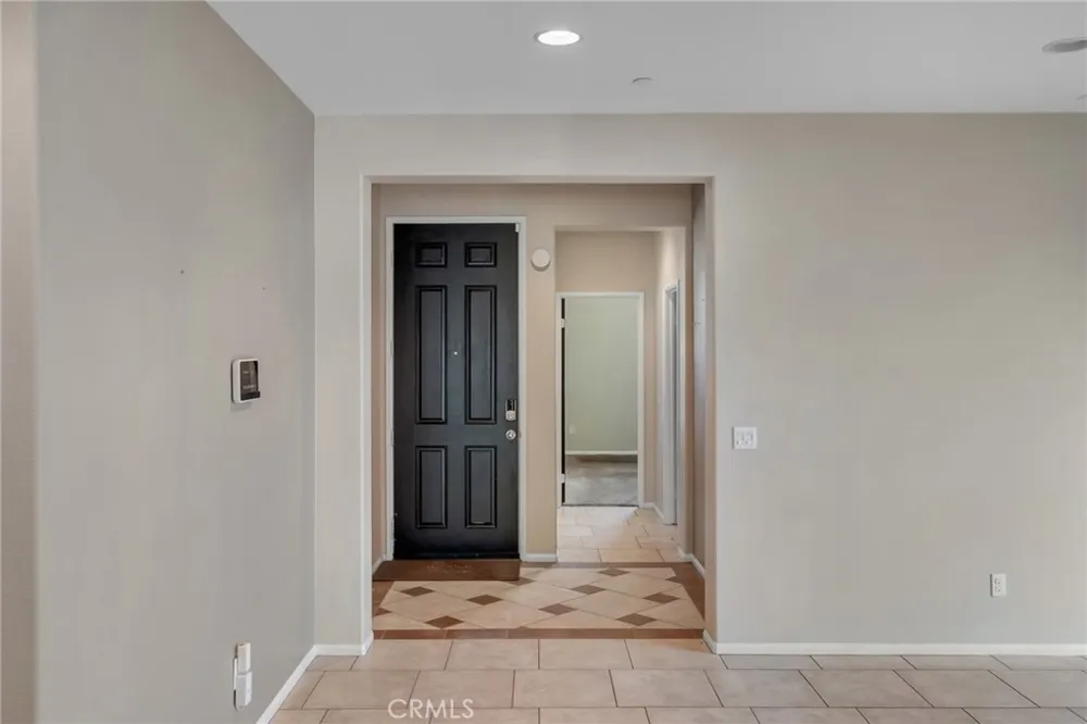 14262 Vincent Adelanto, CA 92301