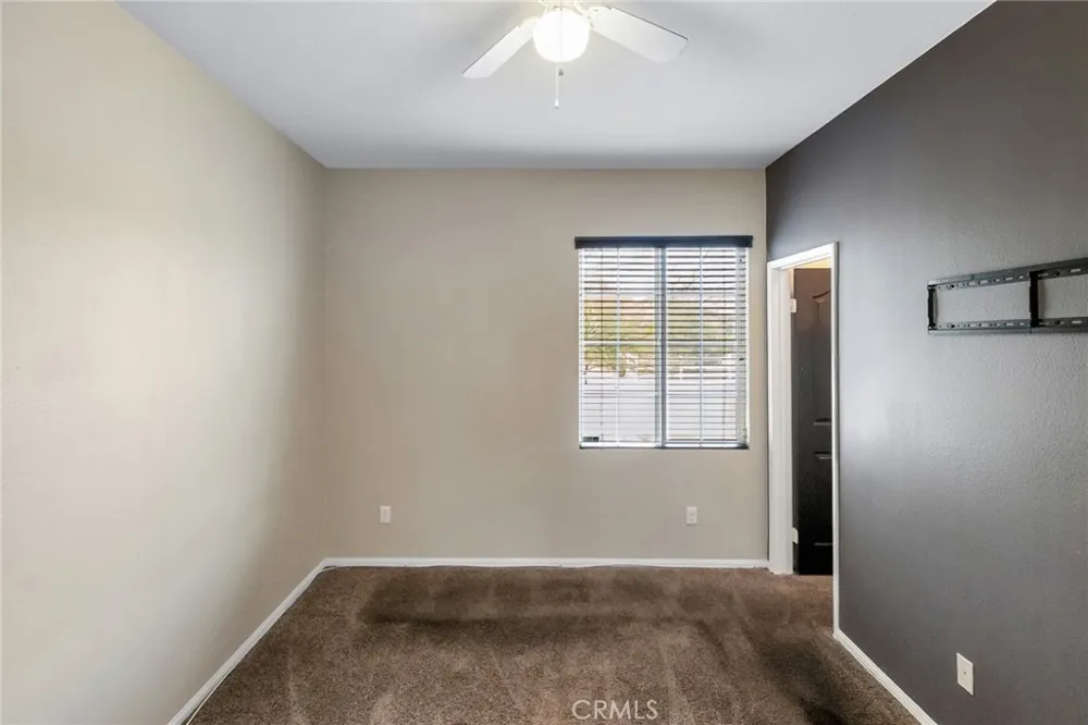 14262 Vincent Adelanto, CA 92301