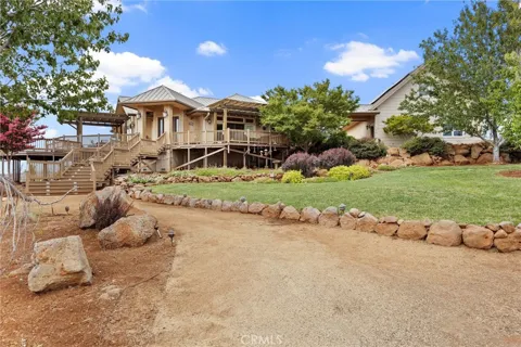 8120 Cohasset