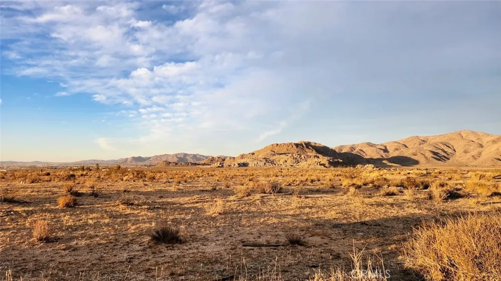 Del Oro Apple Valley, CA 92308