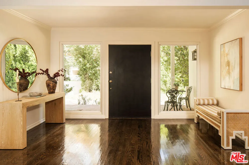 2533 Benedict Canyon Drive Beverly Hills, CA 90210