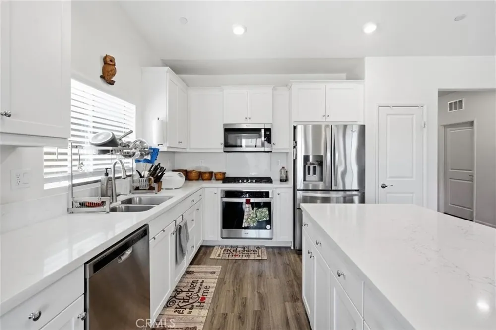 15563 San Francisco Victorville, CA 92394