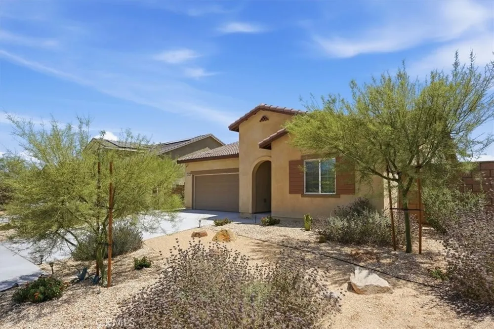 15563 San Francisco Victorville, CA 92394