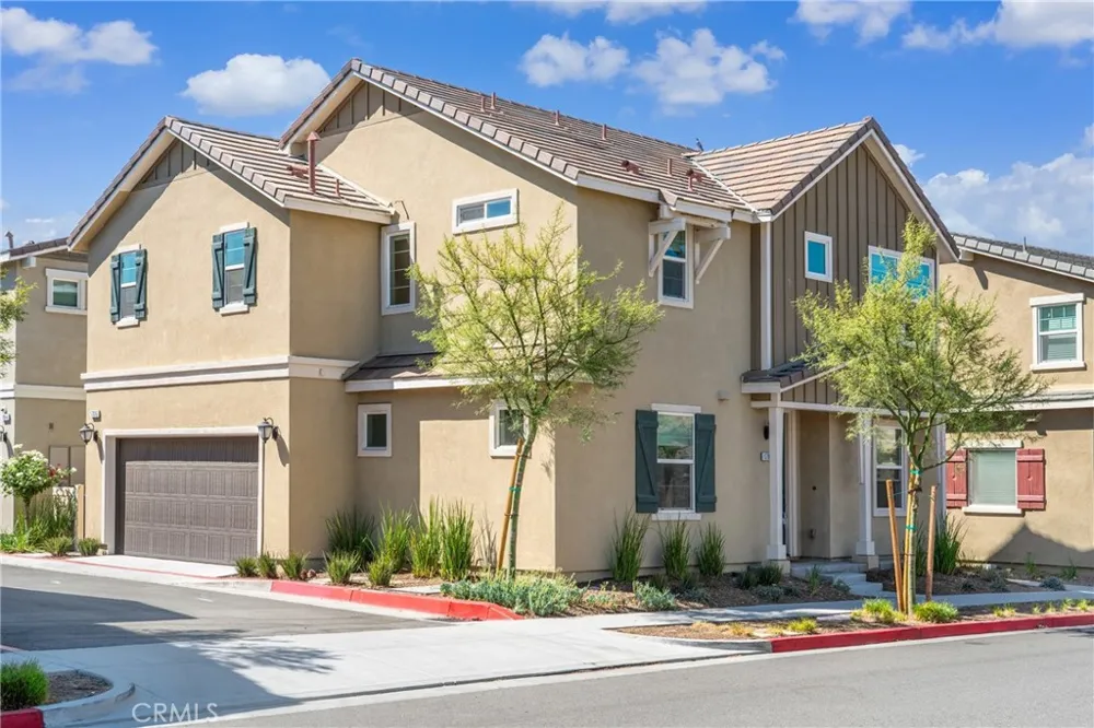 17016 Zion Canyon Country, CA 91387