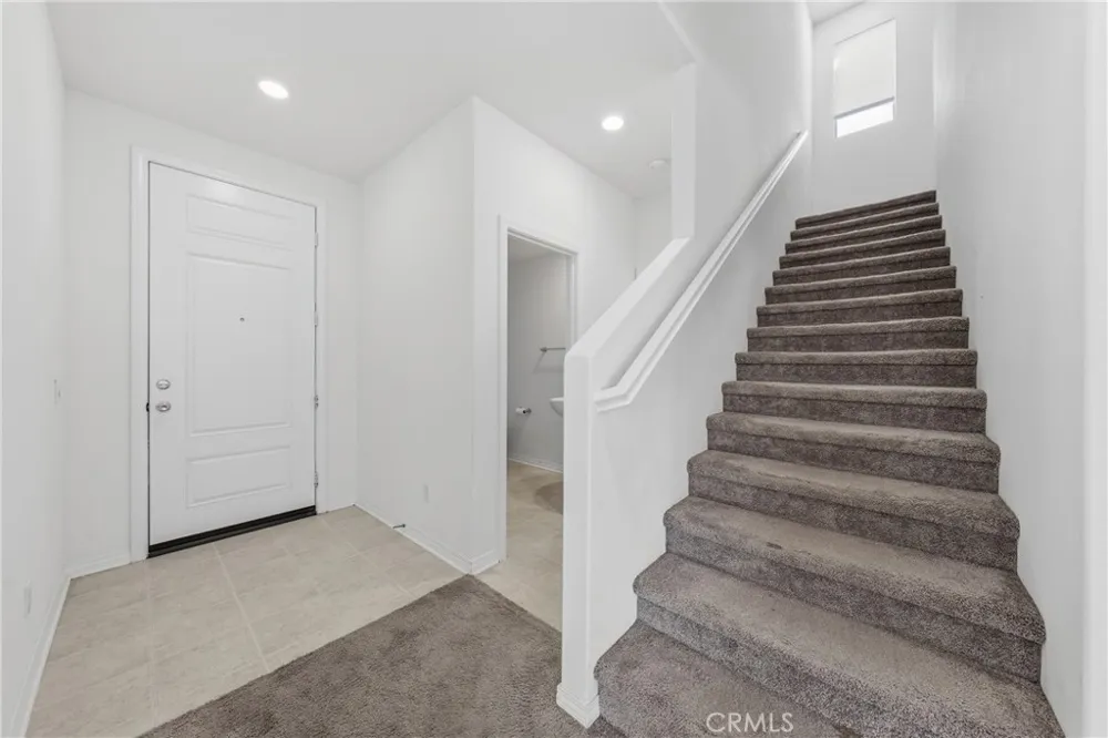 17016 Zion Canyon Country, CA 91387
