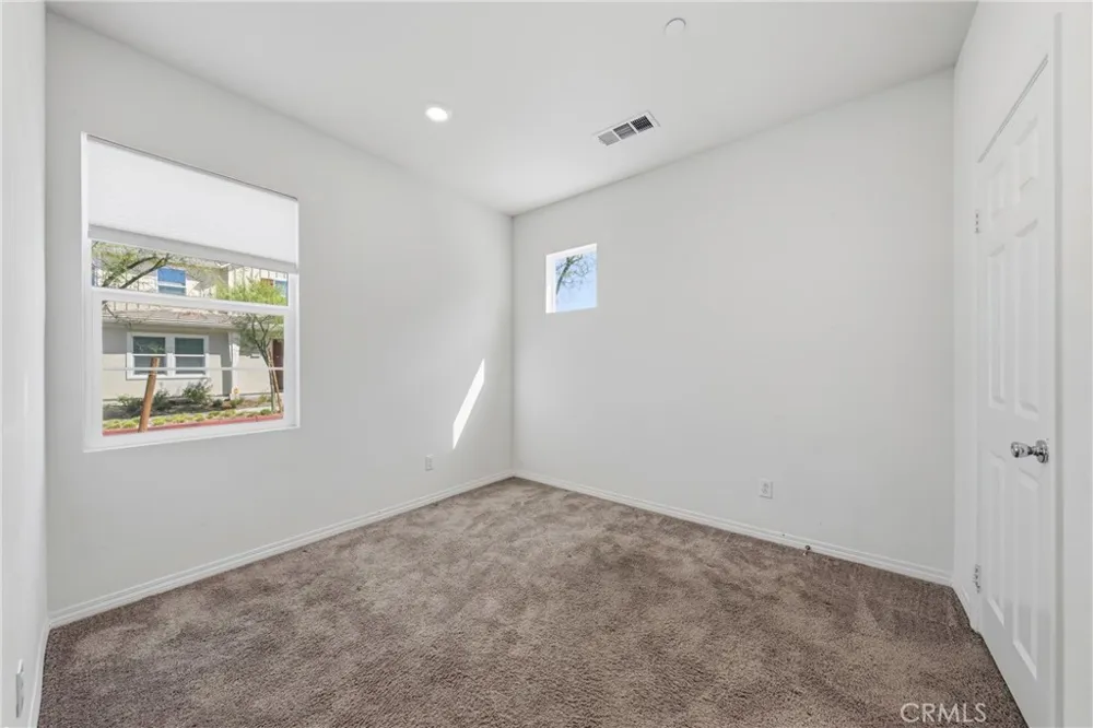17016 Zion Canyon Country, CA 91387